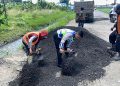 Satlantas Polres Tegal Tambal Jalan Berlubang Di Jalur Alternatif Jatibarang – Balapulang