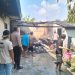 Polsek Dukuhturi Bersama Pamapta Sigap Tangani Kebakaran Gudang di Permukiman Warga